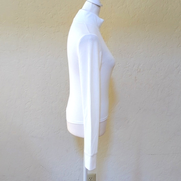 American Eagle White Long Sleeve Cropped Mock Neck Hey Baby Tee Size Medium - Picture 8 of 10